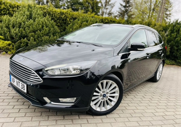 Ford Focus cena 35900 przebieg: 104000, rok produkcji 2015 z Radzymin małe 781